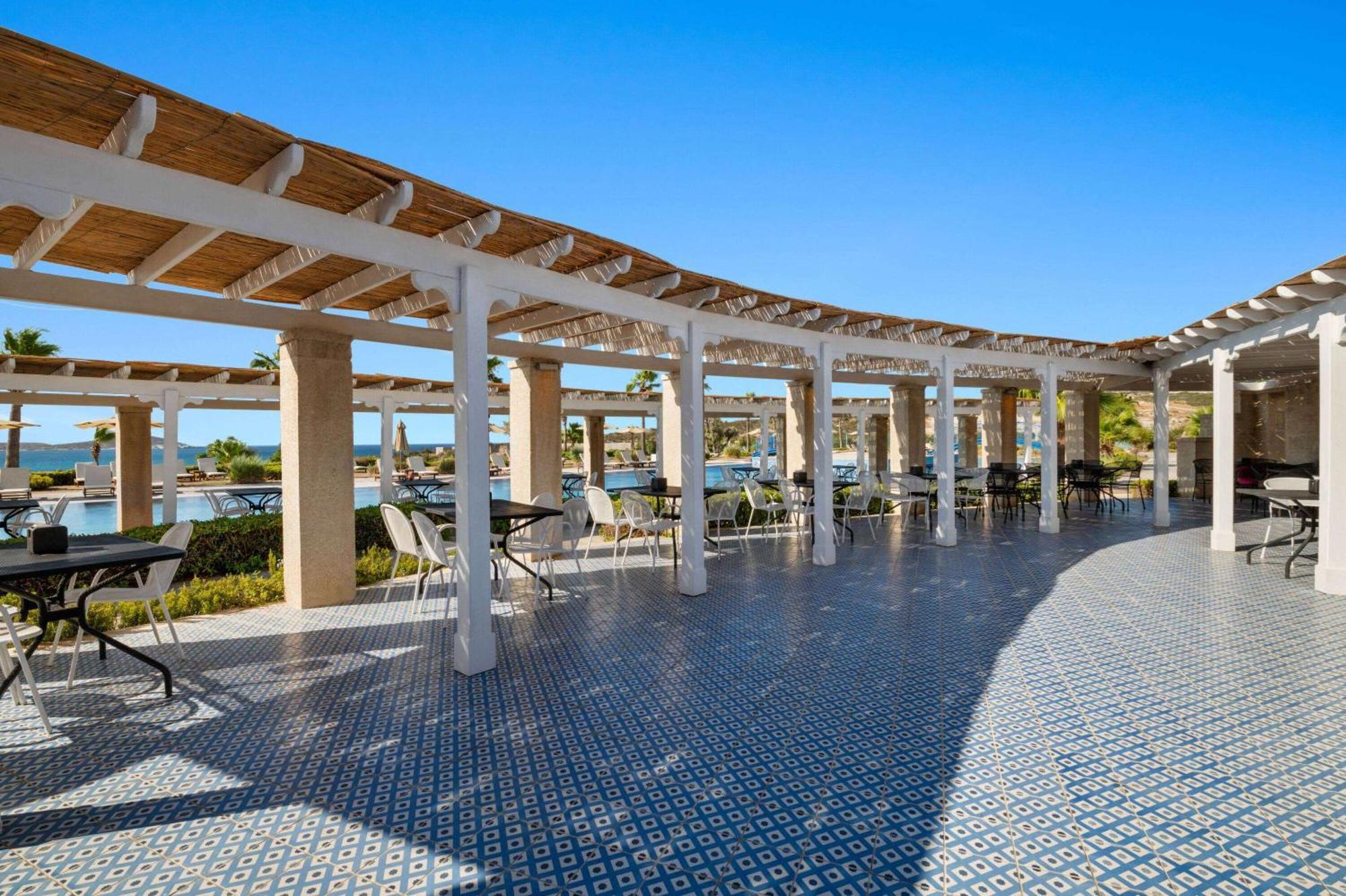 Doubletree By Hilton Cesme Alacati Beach Resort Extérieur photo